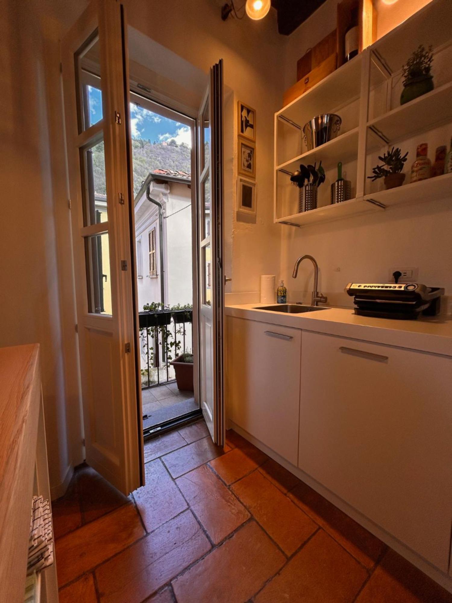 Casa Vacanze Viacoloniola37 Como Eksteriør billede